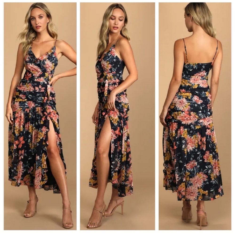NWT Lulus S SMALL Soiree Floral Maxi Dress